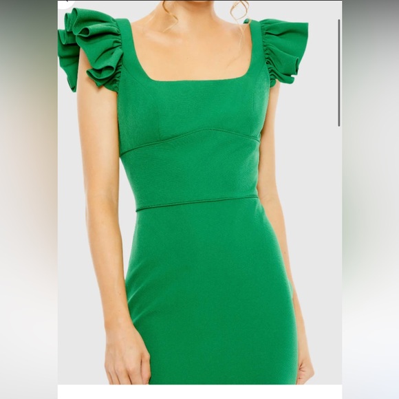IEENA FOR MAC DUGGAL
Green Ruffle Cap Sleeve Open Back Column Gown 14 - Picture 9 of 14